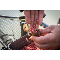 Matrix krmítko In Line Maggot Feeder Medium 30g